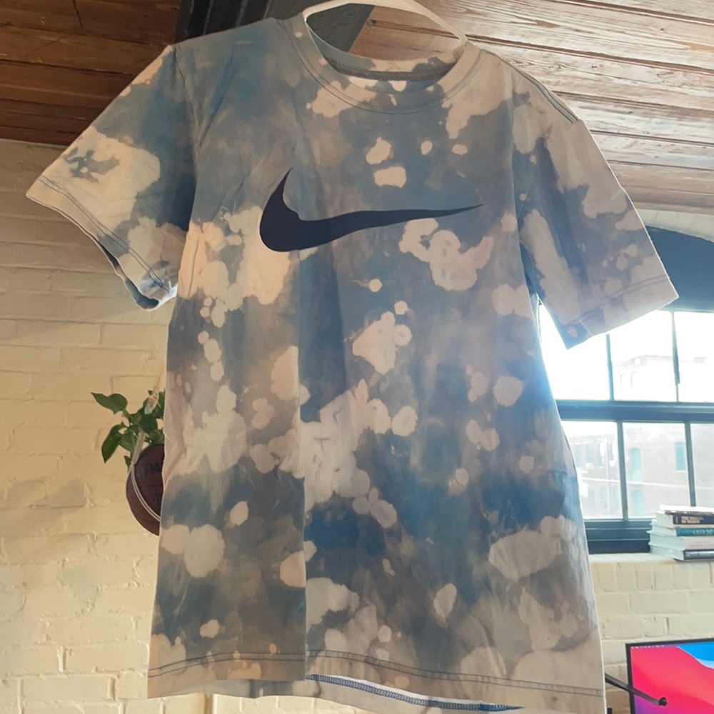 Nike t shirt